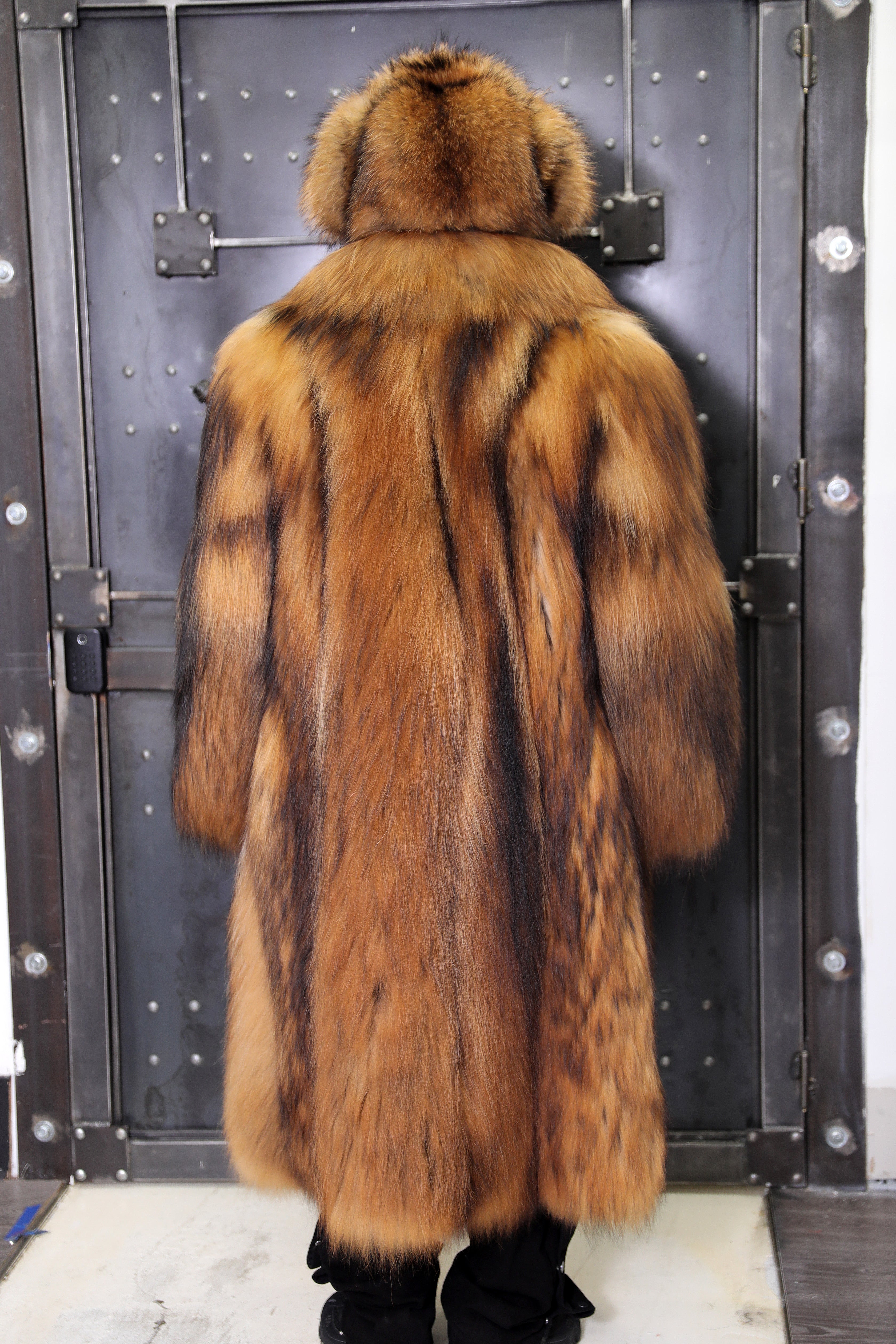 Men's Long-Hair Tanuki Full-Length Coat (Ultra Rare Edition)